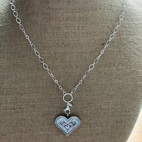 Origami Owl Crystal Silver Heart Locket with Chain - Picture 3 of 3